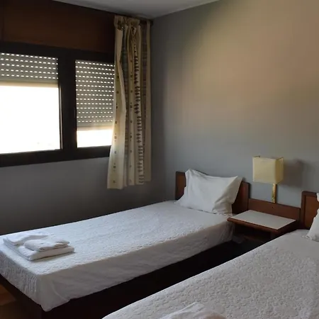 Alojamento de Acomodação e Pequeno-almoço São Roque Hotel&suites