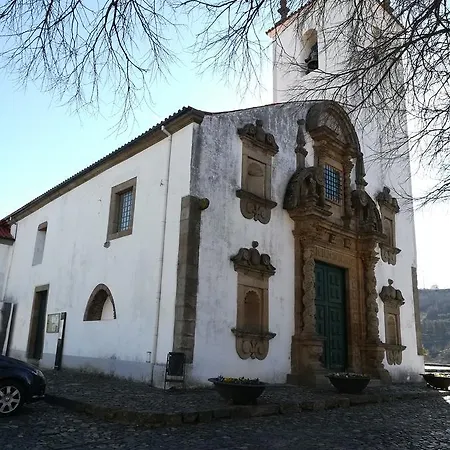 Alojamento de Acomodação e Pequeno-almoço São Roque Hotel&suites Bragança
